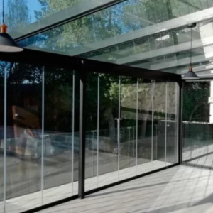 Pérgola Bioclimática con techos de cristal fijo
