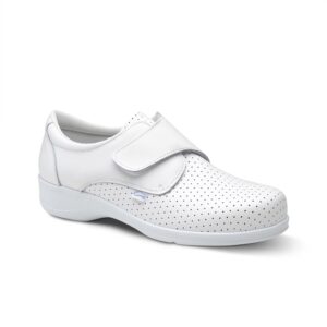 Zapato sanitario de piel blanca picada