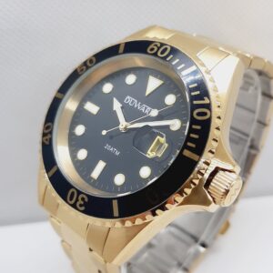 Reloj Duward caballero dorado.